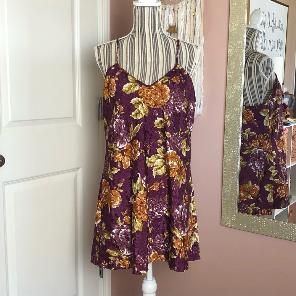 Val Mode Lingerie Nightie